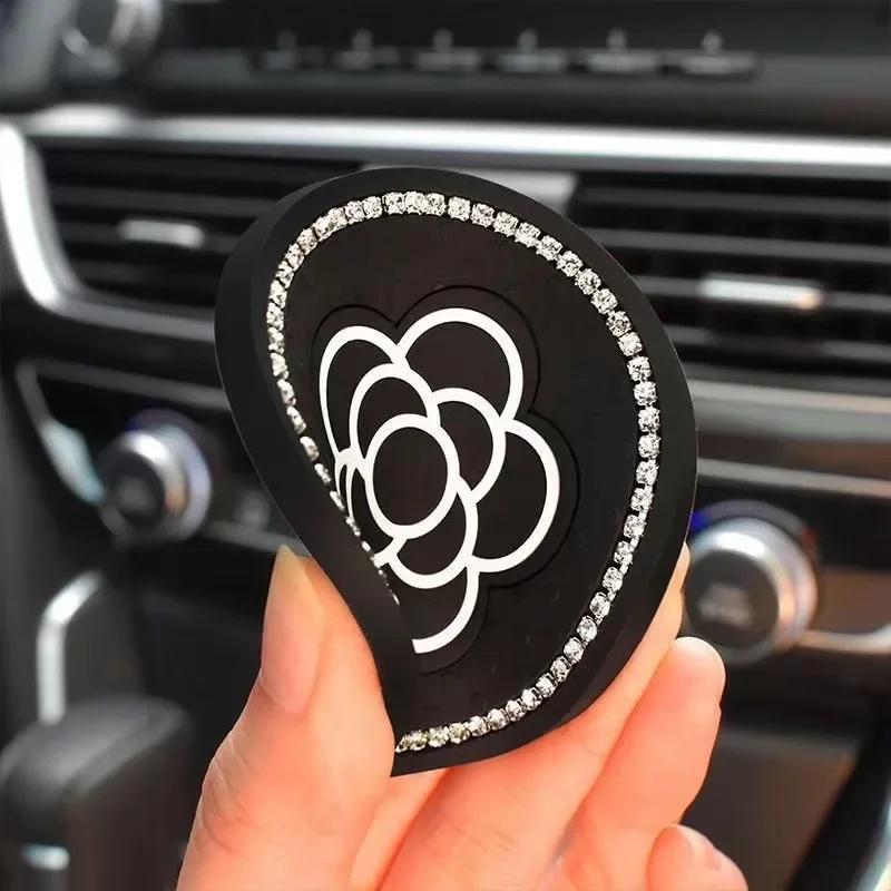 New 2PCS Bling Auto Car Cup Holder Insert Coasters Universal Vehicle Interior Accessories Anti Slip Crystal Cup Mat Holder