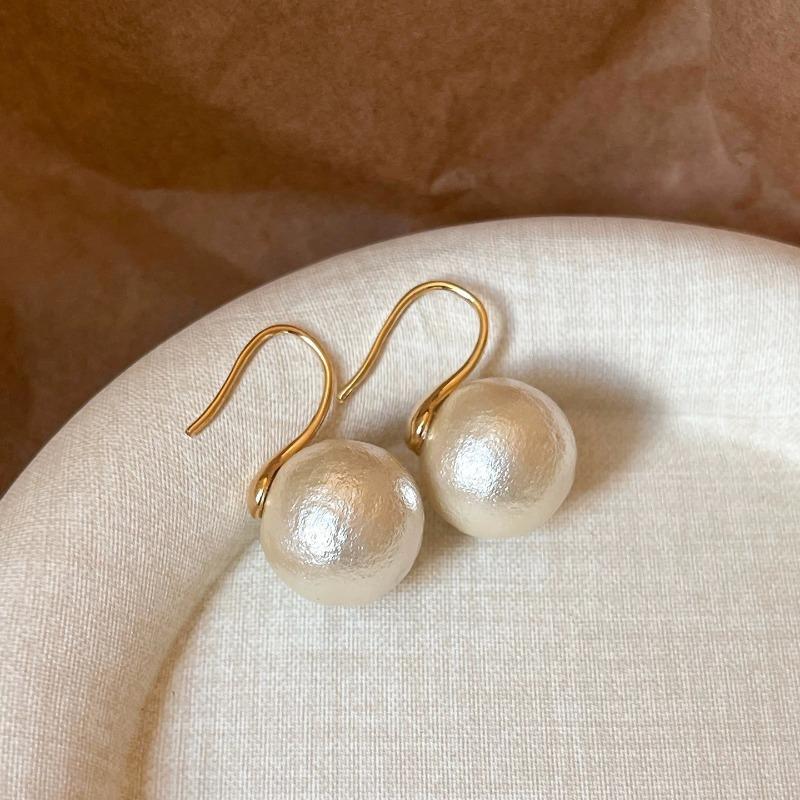 Pearl Round Pearl Ear Hook Small-scale Design High-end Style Simple and Versatile Earrings Jewelry