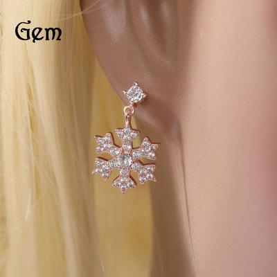 European and American Style Hip-Hop Christmas Snowflake Zircon Stud Earrings In Copper: Simple and Unique Design