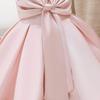 Vestito in Raso da Principessa con Fiocco per il Primo Compleanno di una Neonata