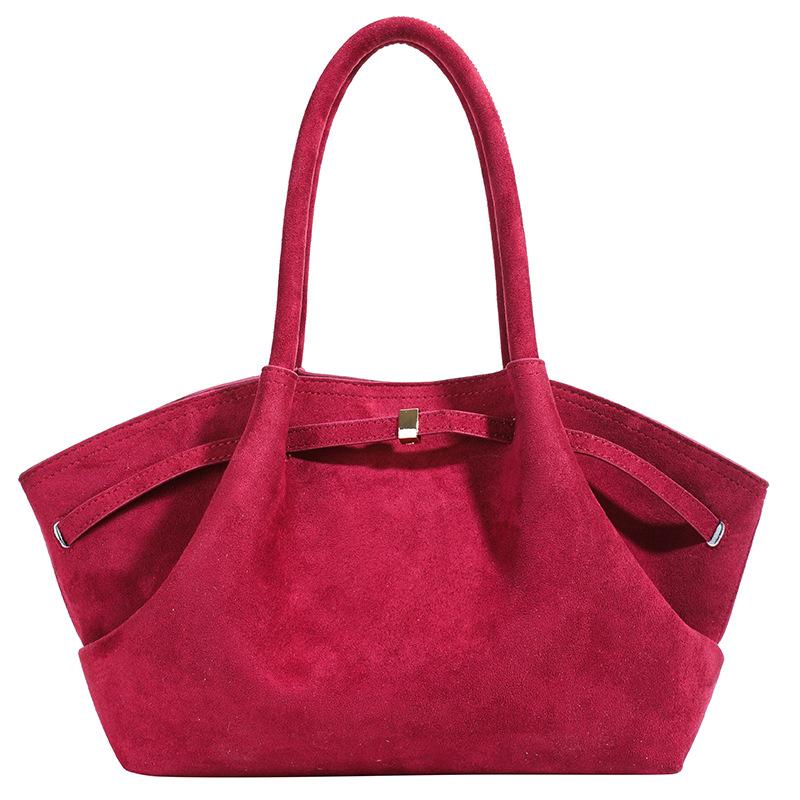 Large Capacity Tote Bag with Women's Matte Texture, Fashionable New High-end Velvet Commuting Lazy Style Shoulder Bag