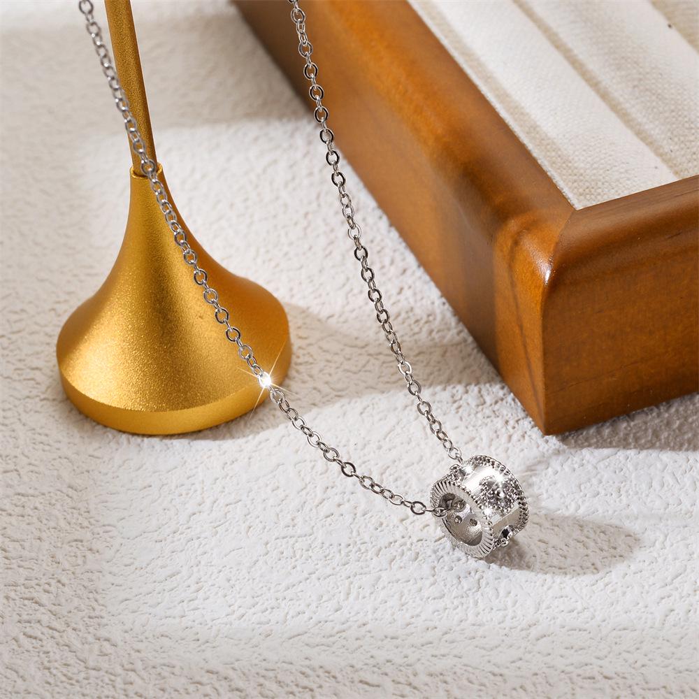 Simple Fashion Titanium Steel Women's Necklace - Non-fading, Luxurious, Versatile, Korean Style Clavicle Chain