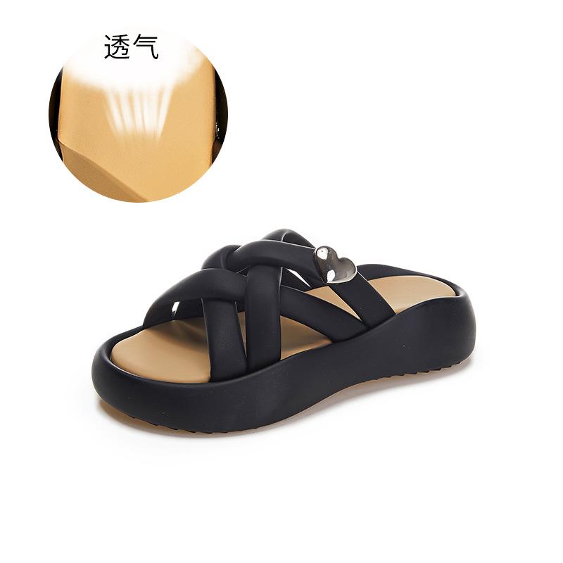 New platform slippers women's 2025 summer women's wear sandals women step on shit beach slippers casual one-word drag