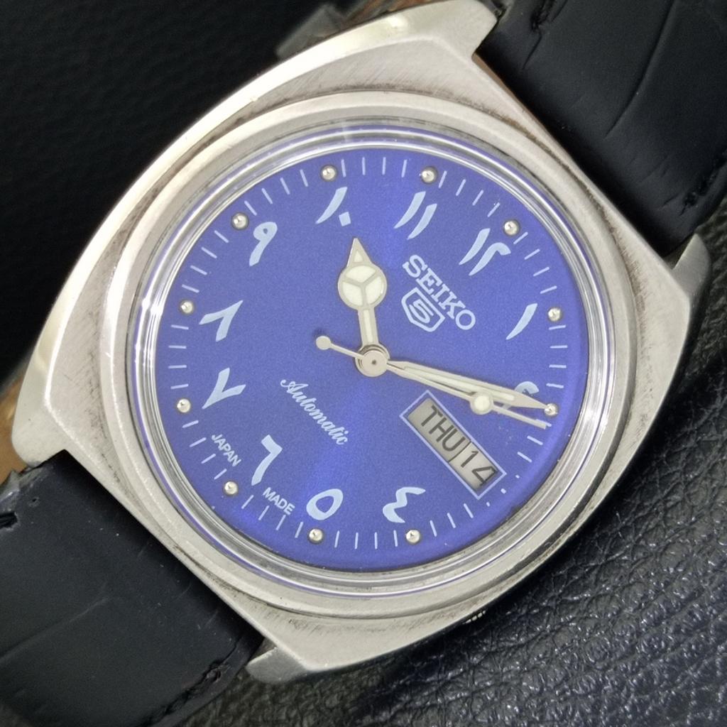 

SEIKO 5 AUTOMATIC VINTAGE JAPAN MENS ARABIC BLUE COLOR DIAL WATCH a701376-5 R206a-a701376