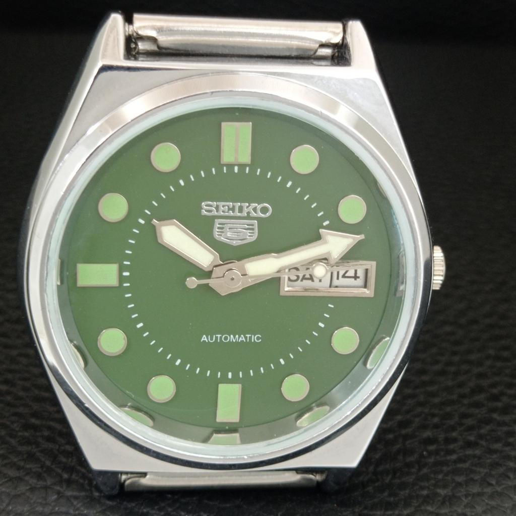 JAPAN VINTAGE REFURBISHED SEIKO 5 AUTOMATIC MENS GREEN DIAL WATCH a444448-1