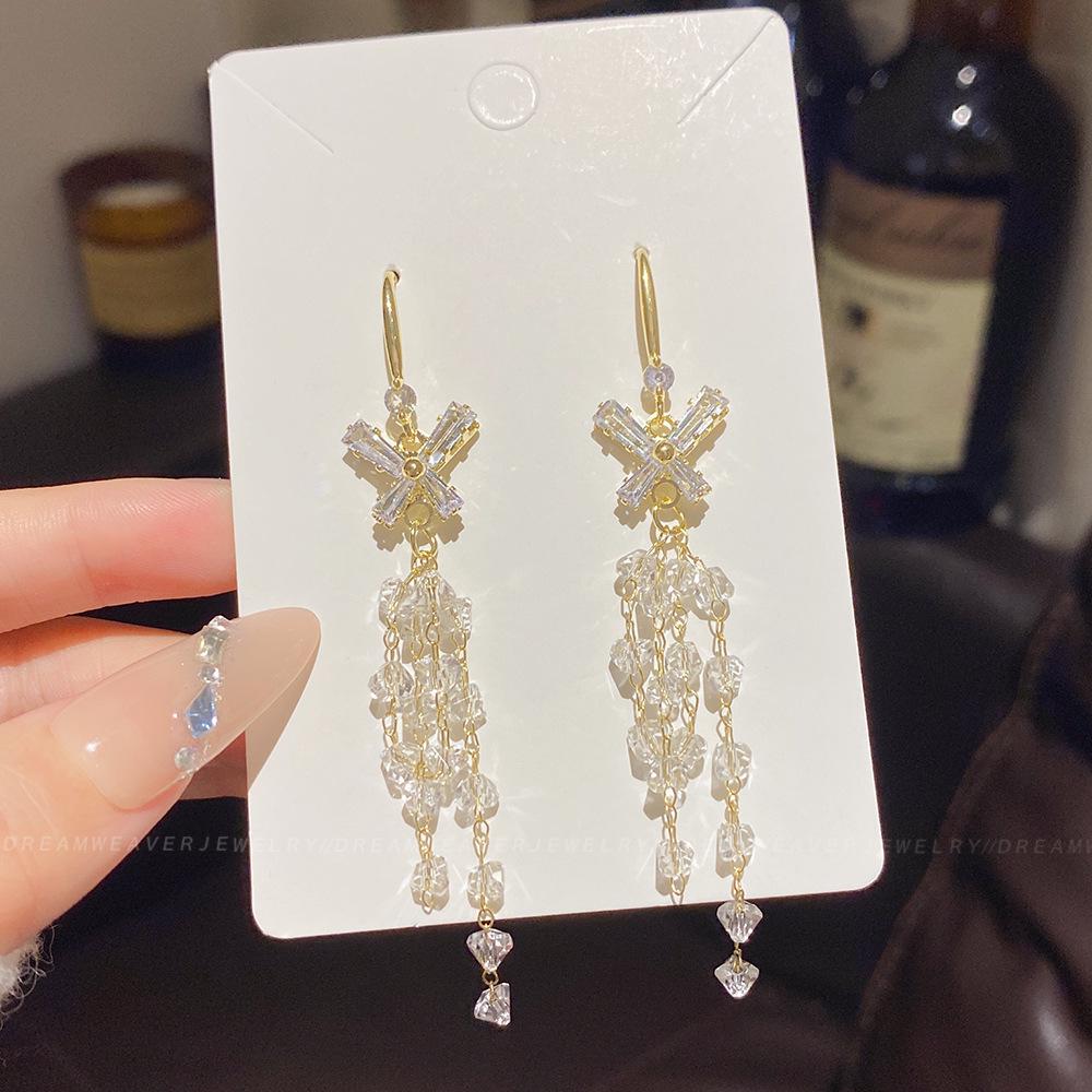 925 Sterling Silver Full Diamond Tassel Earrings – High-End European & American Style, Super Shiny, Luxurious Ear Jewelry for Women.