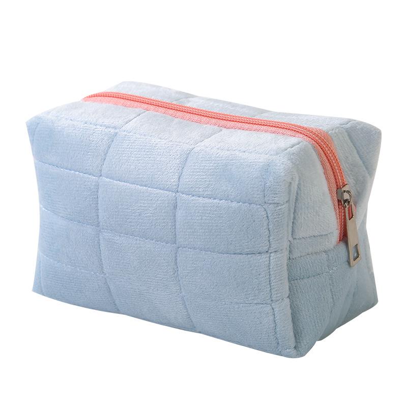 2025 Velvet Embroidered Plaid High-Capacity Makeup Bag