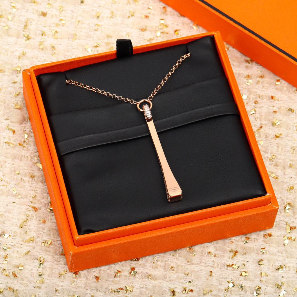Hot Brand Vintage Women Necklace Luxury Jewelry For Women Designer Pendant Fashion Pure 925 Sterling Silver Chain Necklaces