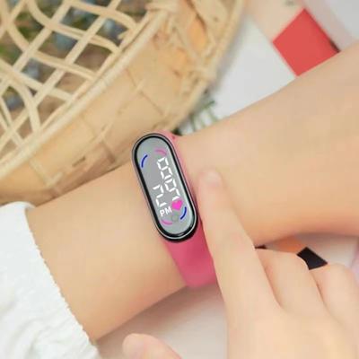 Montre électronique pour enfants et adultes, montre électronique de dessin animé, montre électronique étanche à vie