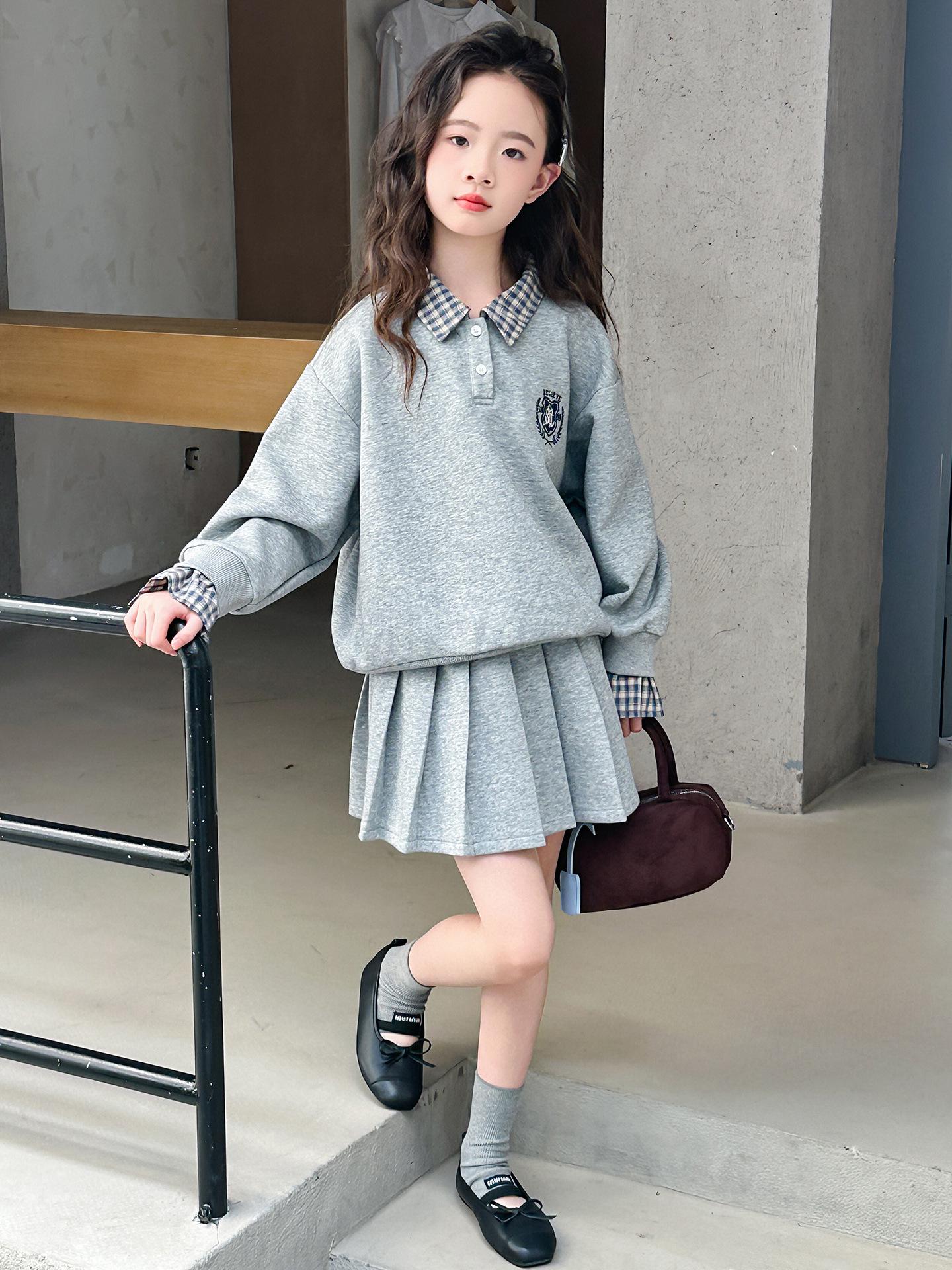 

Комплект толстовки и юбки в академическом стиле для девочек - Модный плиссированный тренд JK Осень 2025 для девочек-подростков и среднего школьного возраста 130 cm