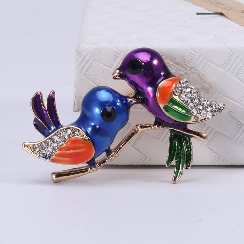 

Модная индивидуальная брошь-булавка в виде мандариновой утки с капельками масла и глазурью, мандариновая утка