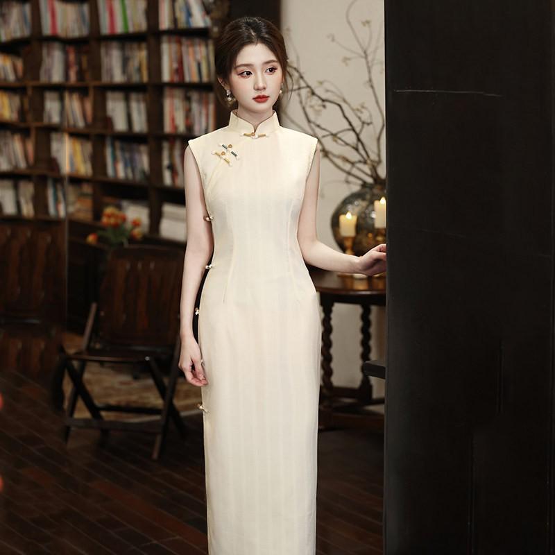 Sleeveless Modern Chinese Style Long Cheongsam Dress Women 2026 Elegant Daily Wear
