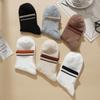 Einfache, trendige gestreifte Socken für Mädchen. Vielseitige, hochwertige, einfarbige Strümpfe. Weiche, atmungsaktive koreanische Sport-Mittelrohrsocken.