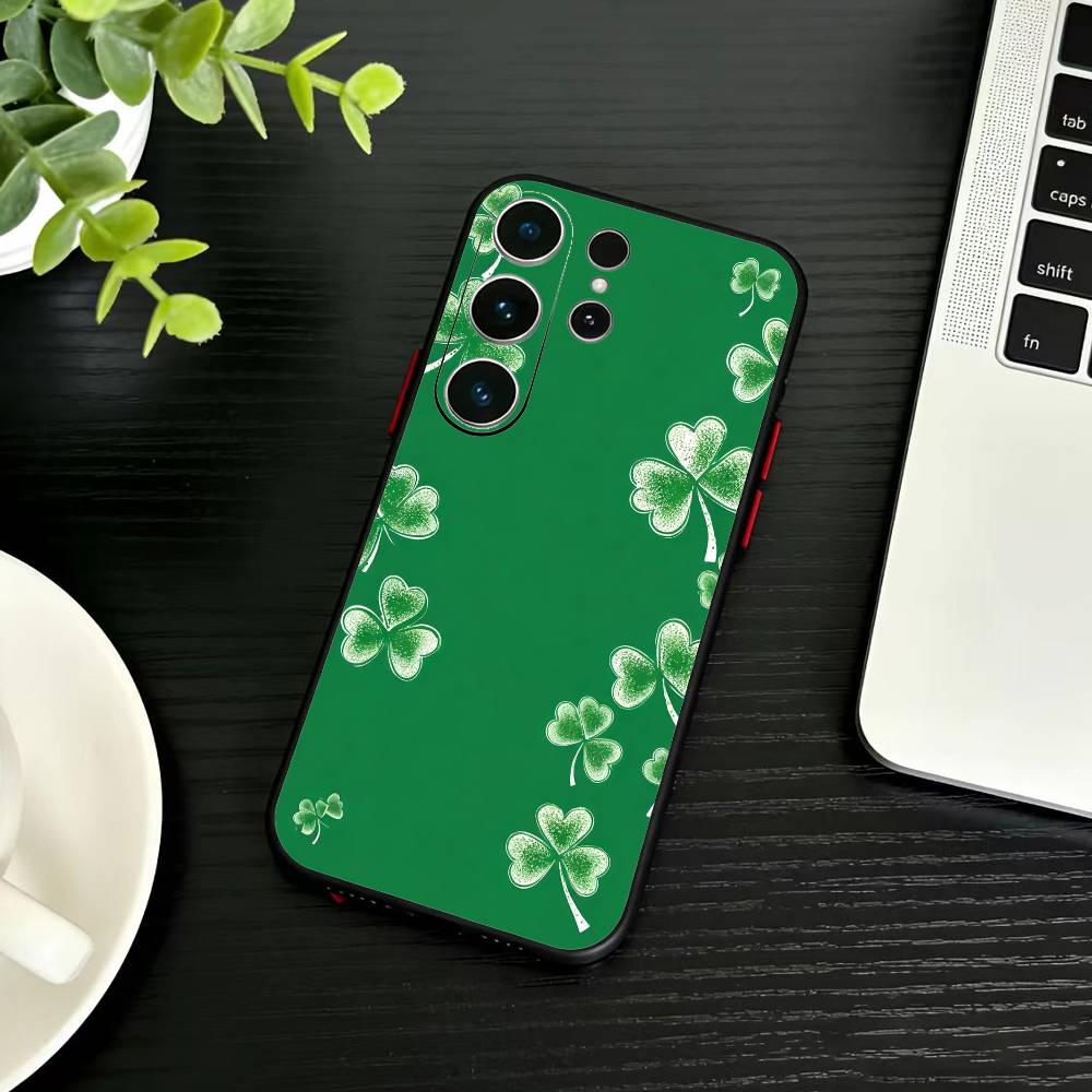 Lucky-Four-leaf Clover Phone Case For Samsung S26,S25,S24,S23,S22,S30,S21,Ultra,Plus,FE 5G Black Soft Cover