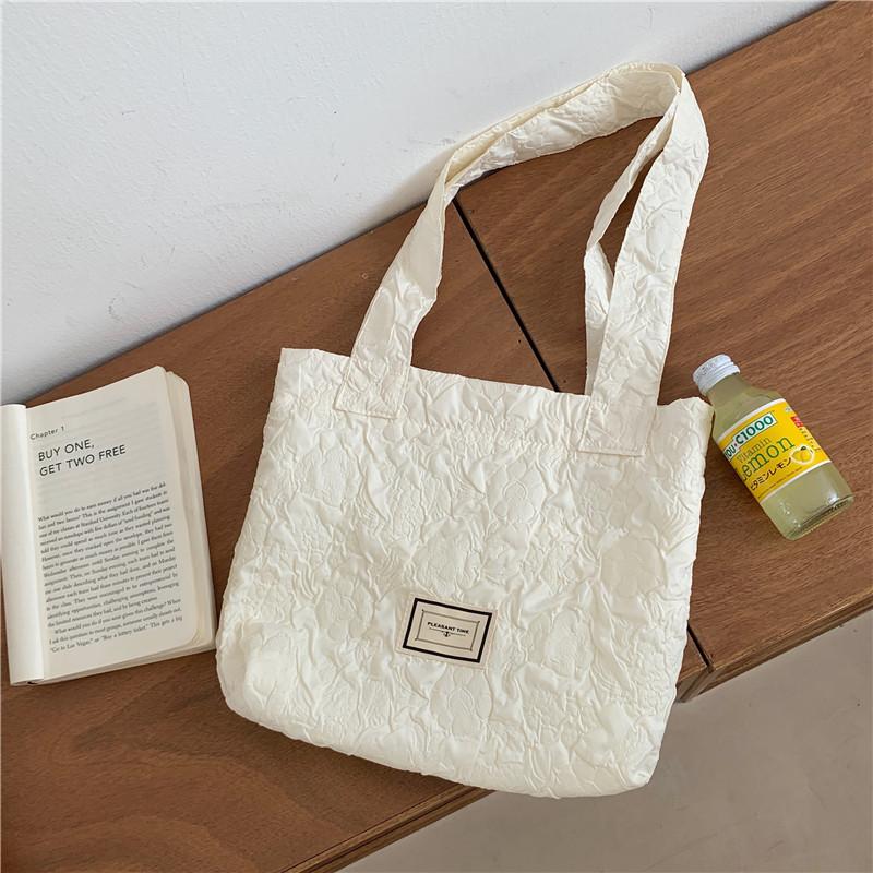 

Женская винтажная ручная винтажная шикарная сумка на плечо с тиснением под мышками OneSize белый