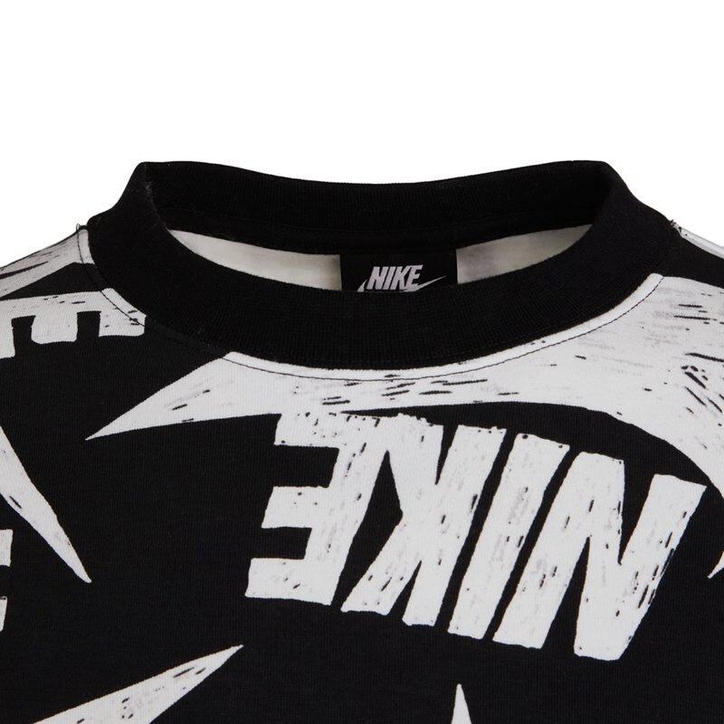 Nike Sweatshirts Women's Black Crew Neck Moderate Regular DB3856-010