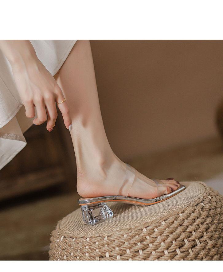 Transparent Sandals Women 2025 Summer New Middle Heel Thick Heel Crystal Heel Shoes Fairy Style Word with Fashion Cool Slippers