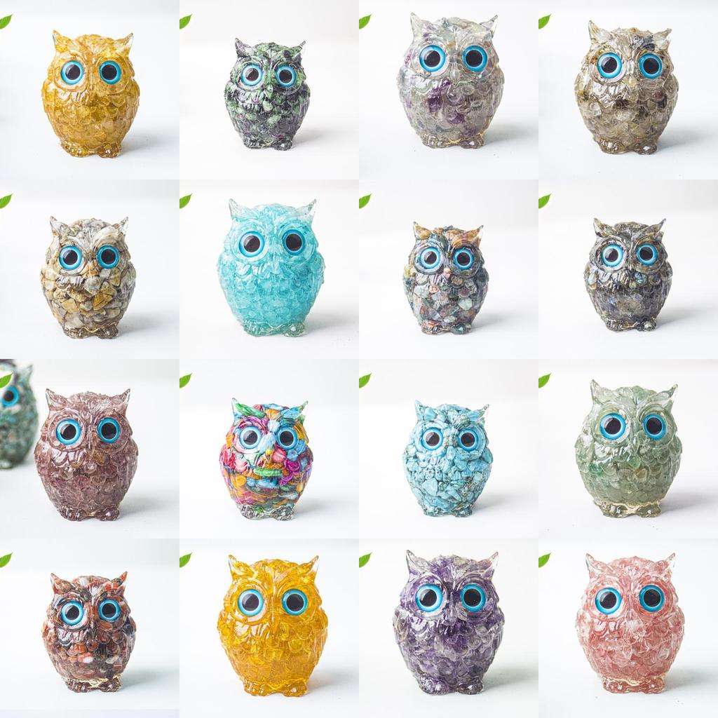 Uil als bureaudecoratie van kristalhars met glinsterende steentjes, ideaal als cadeau voor thuis of op kantoor.