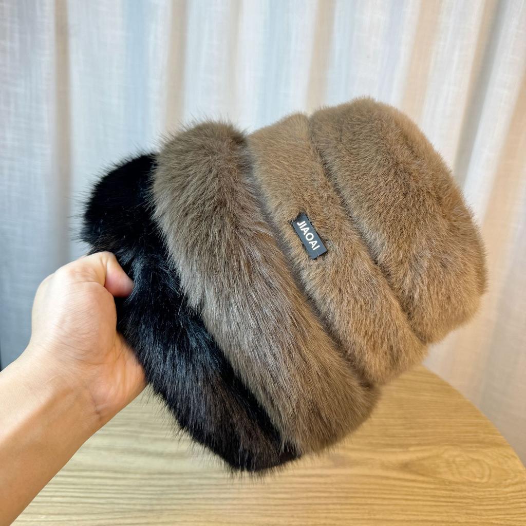 Hat Women's Plush Ear Protectors Keep Warm Autumn and Winter Outdoor Windproof Cold Resistant Baotou Hat Women