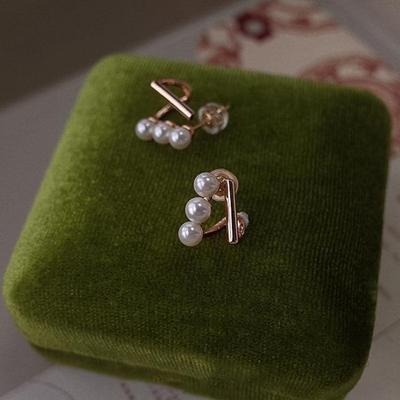 Kolczyki z płaskich pereł naturalnych 3-4 MM Wysokiej jakości Okrągły Design Silny Połysk Modne Wszechstronne Codzienne Kolczyki