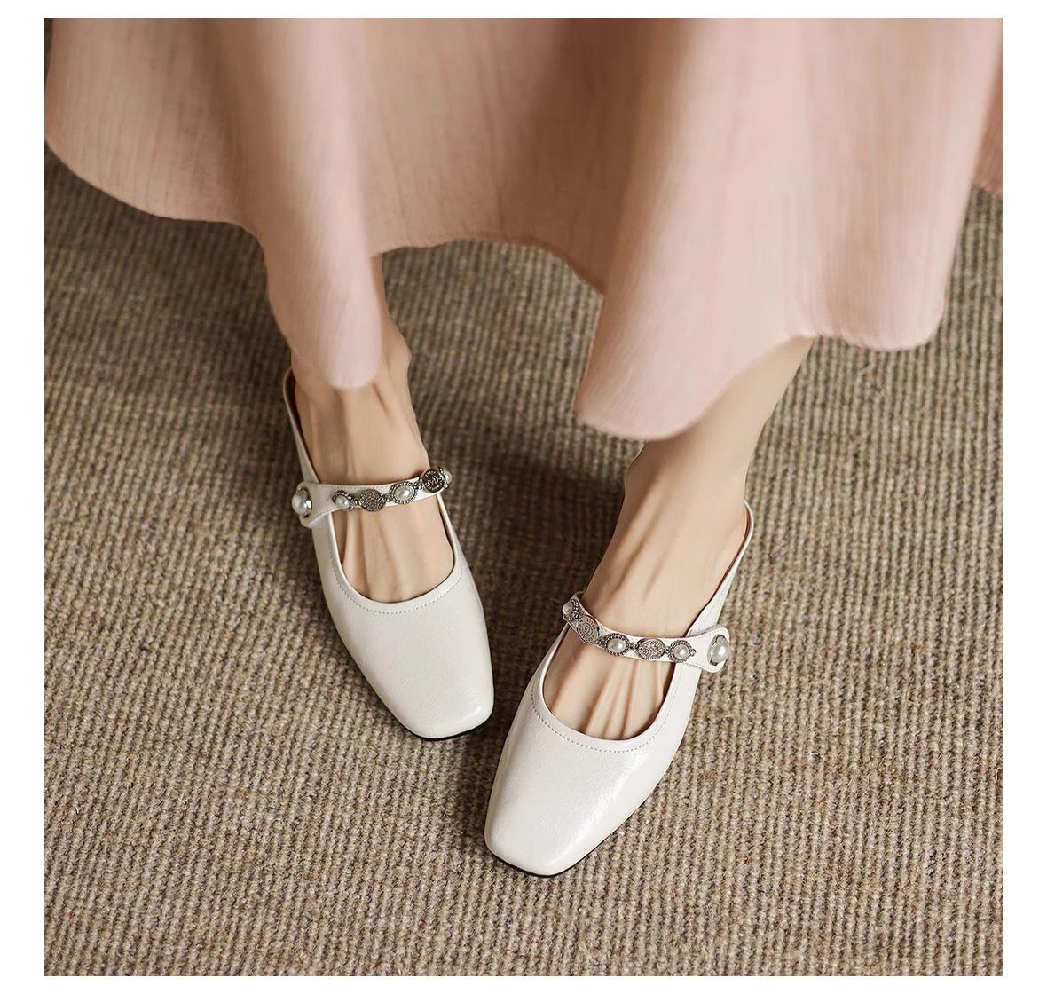 

Leather French inner heightening bag head half slippers women s summer outer wear square head one-word diamond with lazy Muller sandals flat bottom 40 бежевий