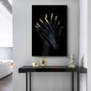 Czarne dłonie Obraz na płótnie na ścianie Kobieta Złote paznokcie Plakaty i druki Skandynawskie dekoracje ścienne Zdjęcia modułowe