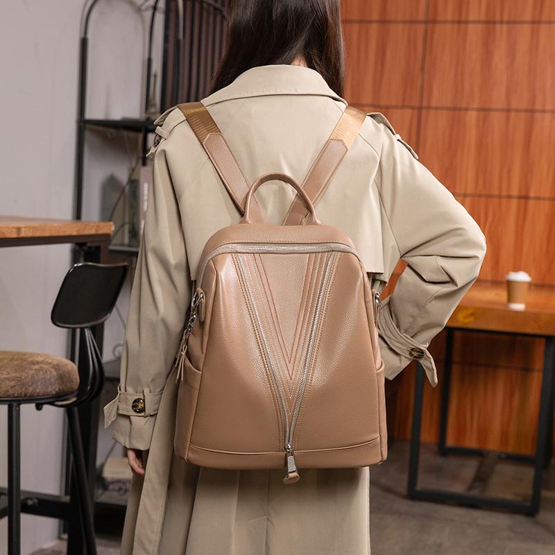 Soft Leather Backpack Women's Commuter Backpack Large Capacity Student Schoolbag