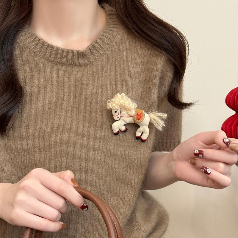 1 Stück Mantel & Schal Accessoire Sternzeichen Jahr Charmantes Stoff Pony Brosche Für Frauen Anstecknadel Nischen Design Brosche Corsage Anstecknadel Hals Anstecknadel