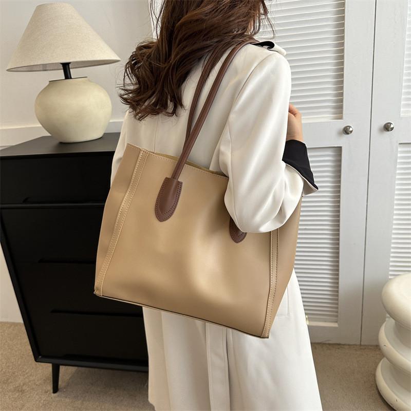Fashionable Minimalist Shoulder Bag Vintage Unique Large Capacity Tote Bag For Fall