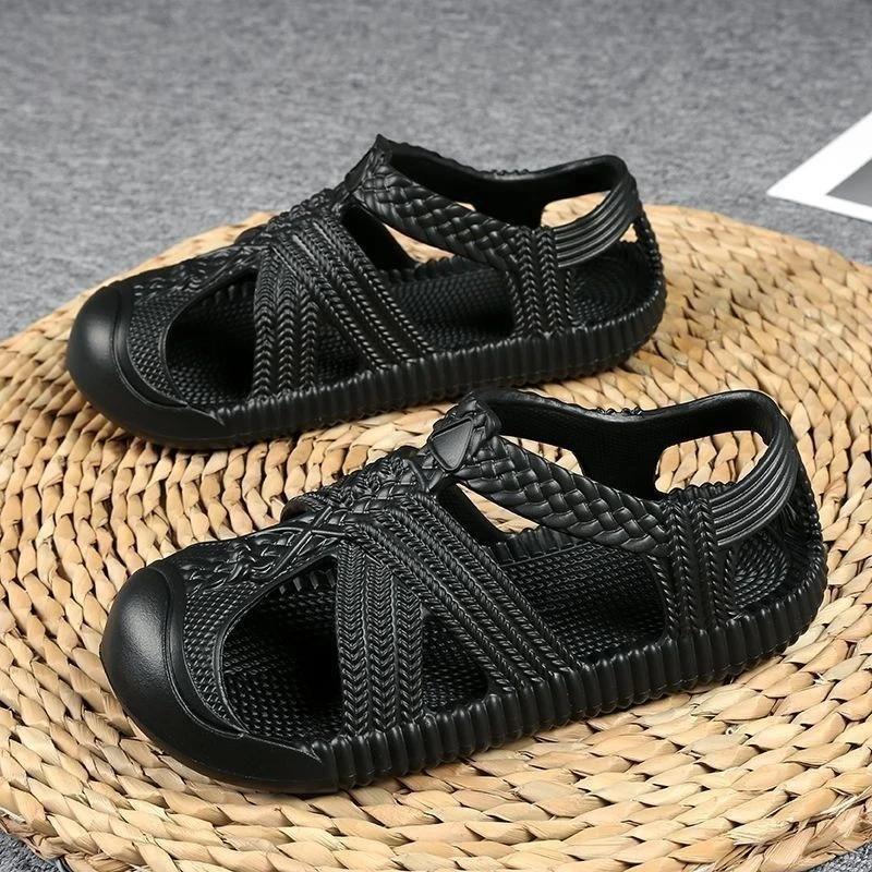 Ultralight Men's Sandal with Platform Beach Height Expensives Trend 2025 Luxury Summer Big Size New Low Price Designer Male Shoe