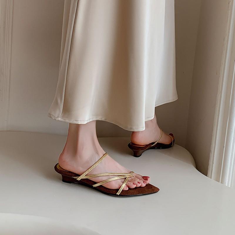 Two sandals with wind holiday pointed golden strap heel shoes women wear cool slippers summer