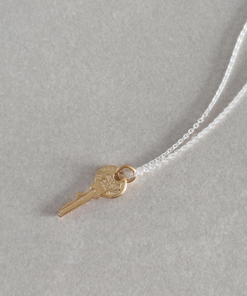 Code.H (Silver 925) Key Pendant Necklace