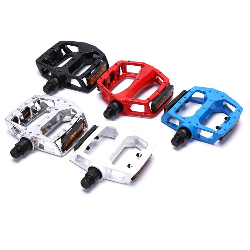 1Pair Bicycle Pedals Mountain Bicycle Aluminum Alloy Footrest Cycling Flat Pedals
