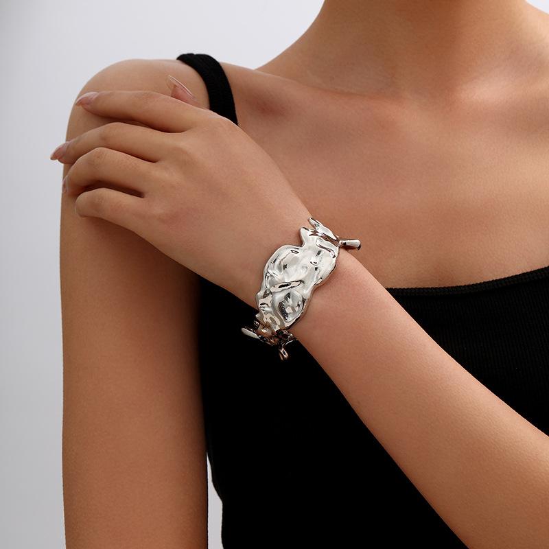 

Модный жидкий плиссированный браслет с неровным воротником, металлический браслет-чокер с лавой, женский