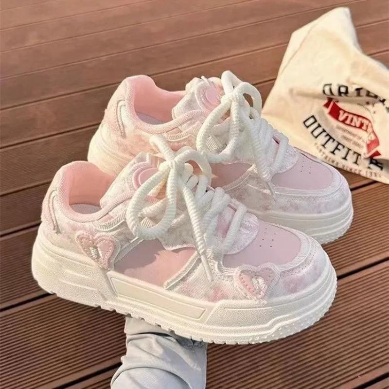 SHANPA Tatlı Kadın Spor Ayakkabıları Pembe Kawaii Tasarım Moda Kadın Spor Ayakkabıları Sevimli Yama İşi Kore Tarzı Günlük Kadın Ayakkabıları