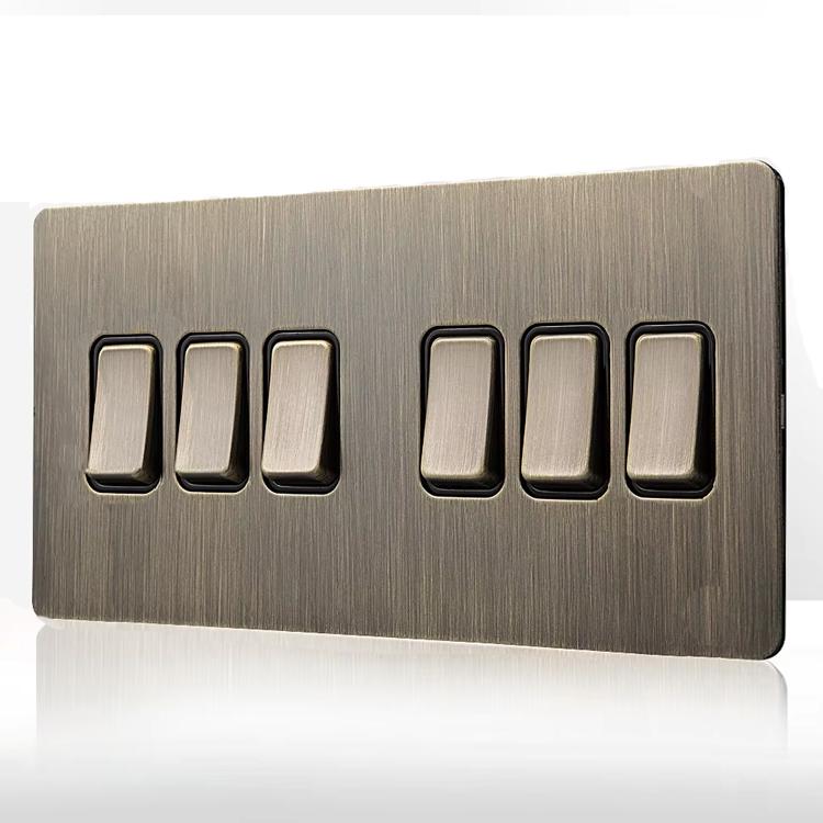 LangYeao Messinghebel UK Kippschalter Buster und Stanzlichtschalter Stil Edelstahlplatte Vintage Retro Wandschalter Steckdose