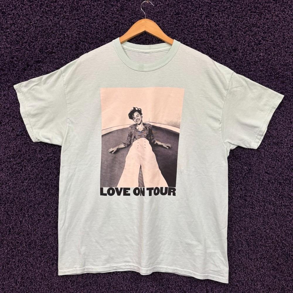 Harry Styles Love on Tour Portrait TShirt Size Large Unisex T-Shirt S