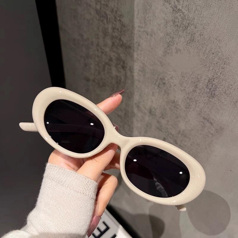 Retro Oval Cat Eye Sunglasses - 2026 Women s Korean Hong Kong Street Style