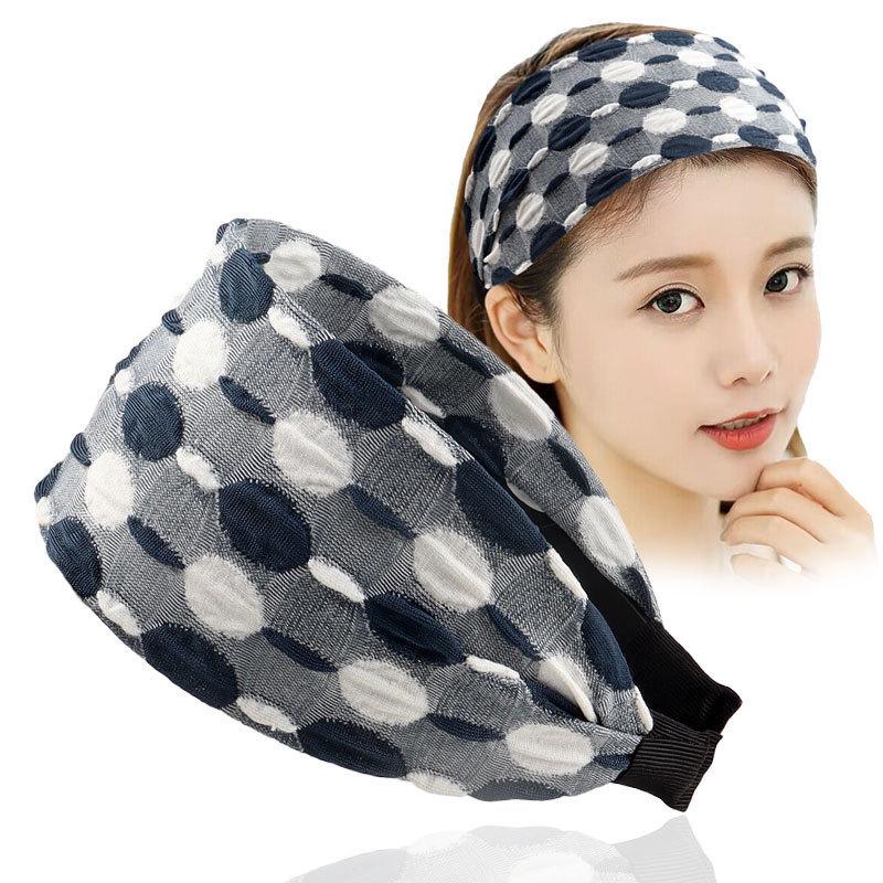 Polka Dot Wide-Brim Bubble Fabric Top