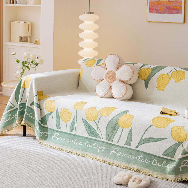 

Ткань для чехла дивана с цветочным узором универсальна в течение всего года, проста и современна, устойчива к пыли и может использоваться для декора. 180x180cm жёлтый