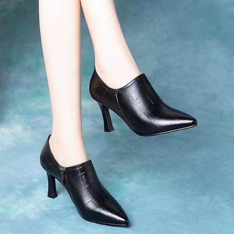 High Heels neuer Herbst spitze Zehenpartie dünner Absatz tiefer Ausschnitt Einzelne Schuhe Lederschuhe Frühling und Herbst vielseitig kleiner Absatz Damenschuhe