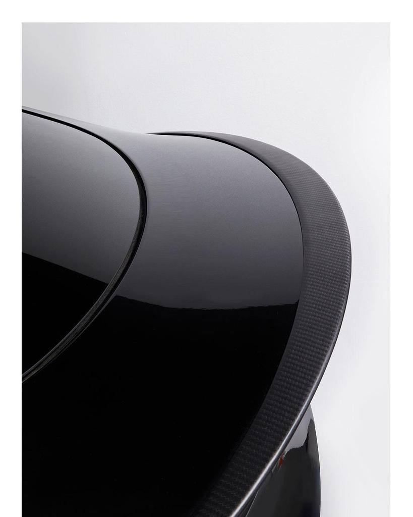 Tesla Model Y Rear Spoiler Deflector: Carbon Fiber Performance Edition