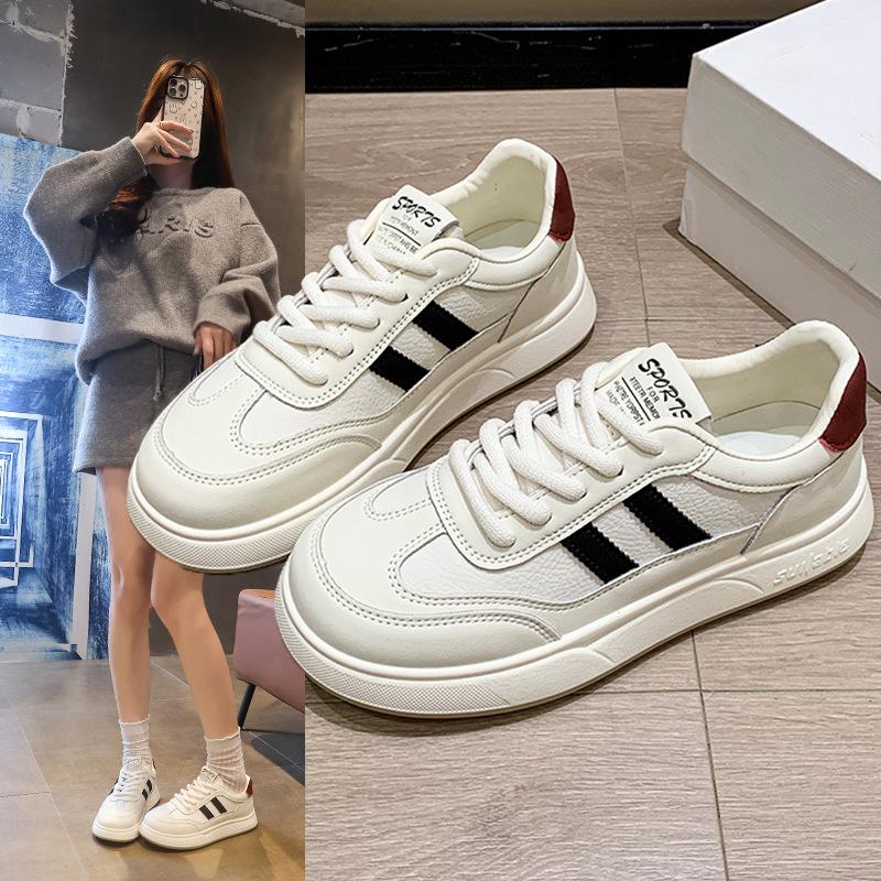 

Niche fashion thick-soled super soft little white shoes women s summer new versatile casual sports shoes 40