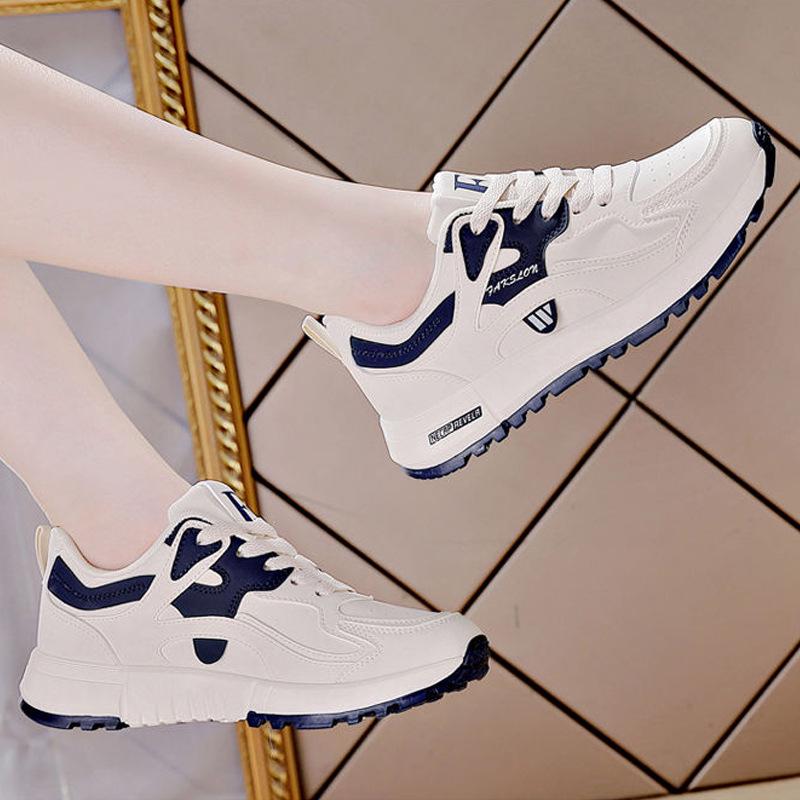 2024 Women's Lightweight Large Leather Running Shoes: Korean-Style Casual Sneakers