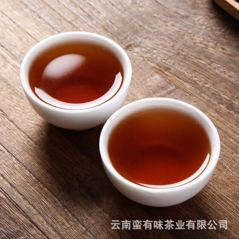 500 g reifer Yunnan Puerh-Tee, Menghai-Tee mit klebrigem Duft, versteinerter loser Tee