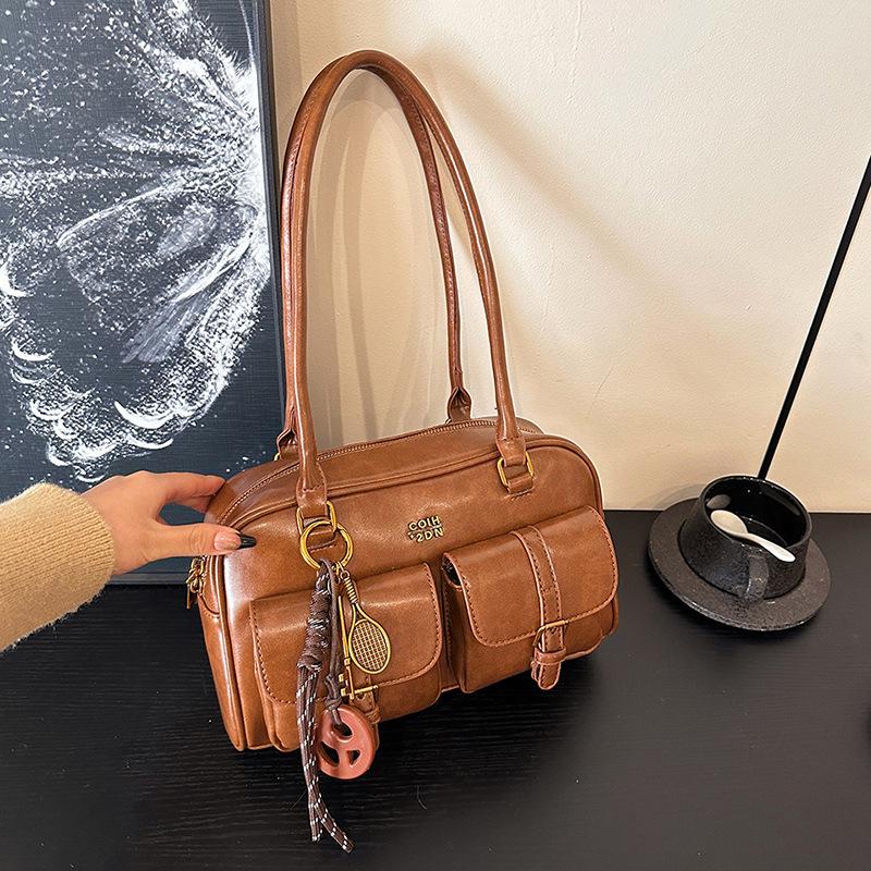 Autumn/Winter 2025 Retro Casual Large Capacity Shoulder Bowling Bag