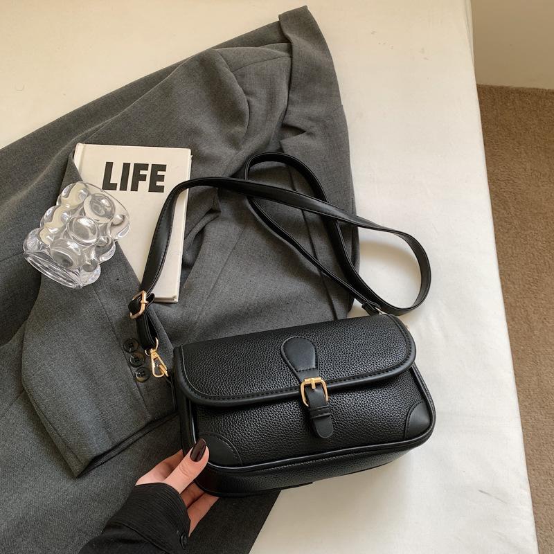 Summer New High-end Fashion Light Luxury Contrasting Color Baguette Bag Shoulder Crossbody Trendy Women's Bag