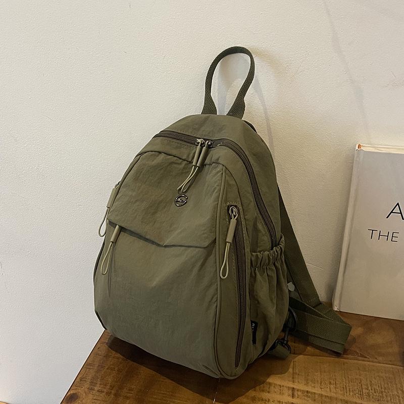 

Женский дорожный рюкзак из легкого нейлона большой вместимости - Модная и универсальная повседневная сумка зелёный