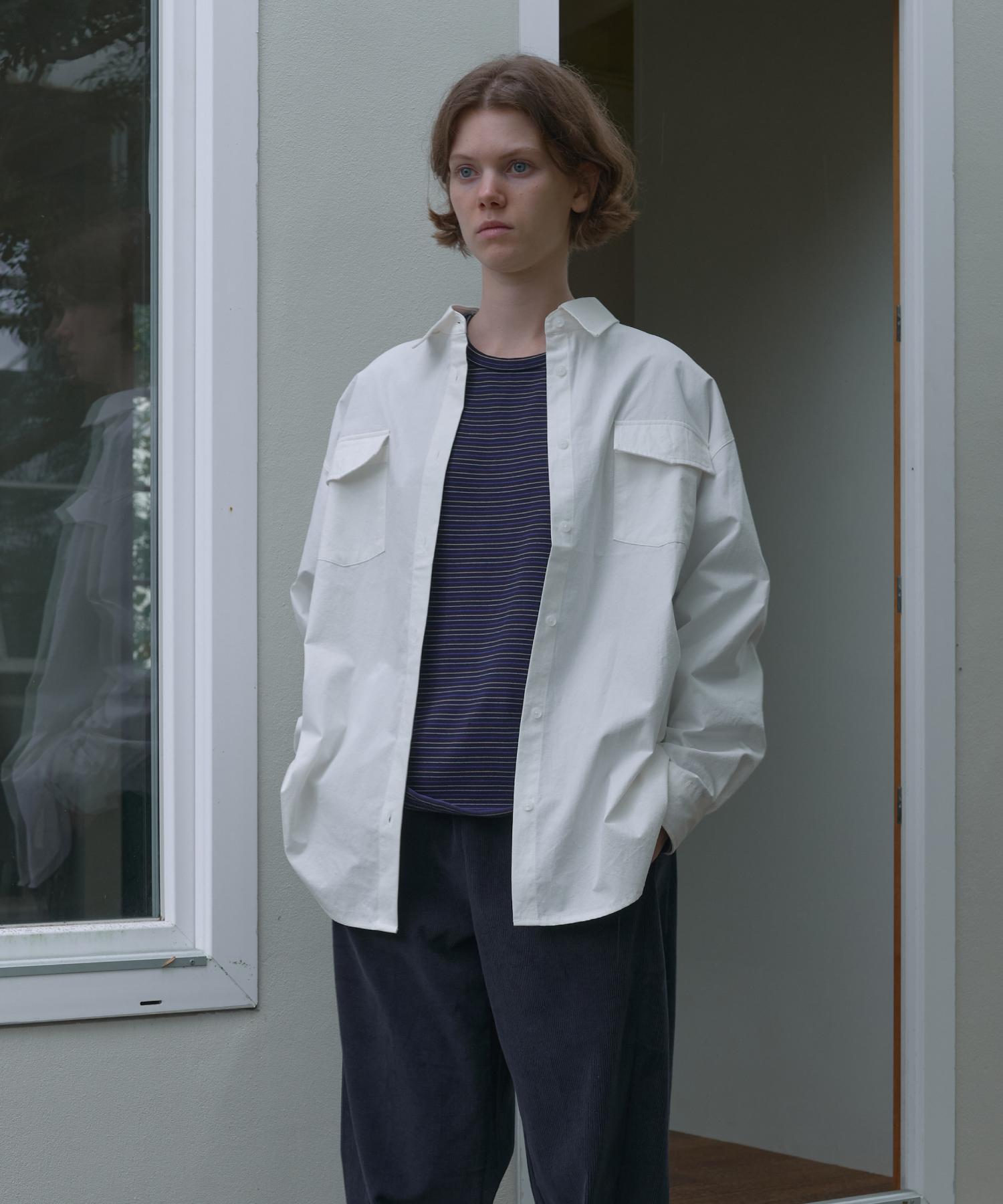 Poser Oversized Two-Pocket Shirt (Ivory) Ivory/Free