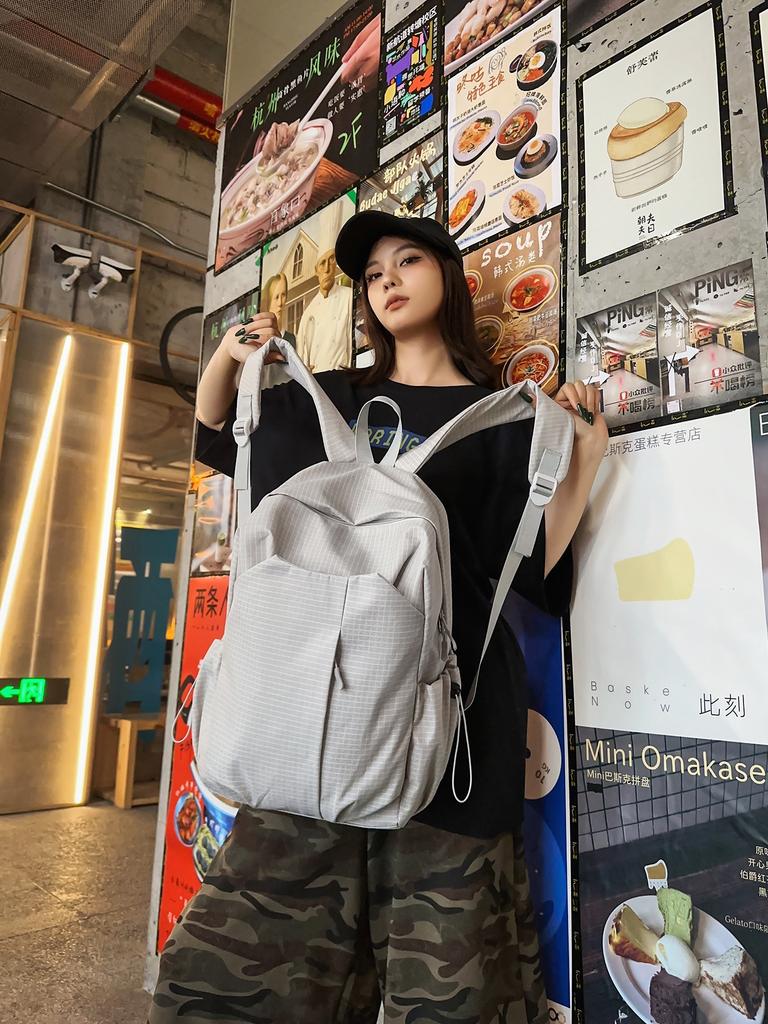 Schoolbag New Outdoor Backpack Men's and Women's School Bags Junior High School College Students Niche Travel Light Backpack Commuter Computer 
